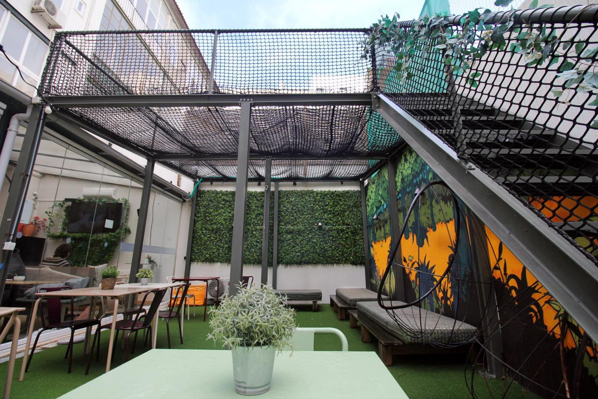 Albergue Wot Lisbon Patio Exterior foto